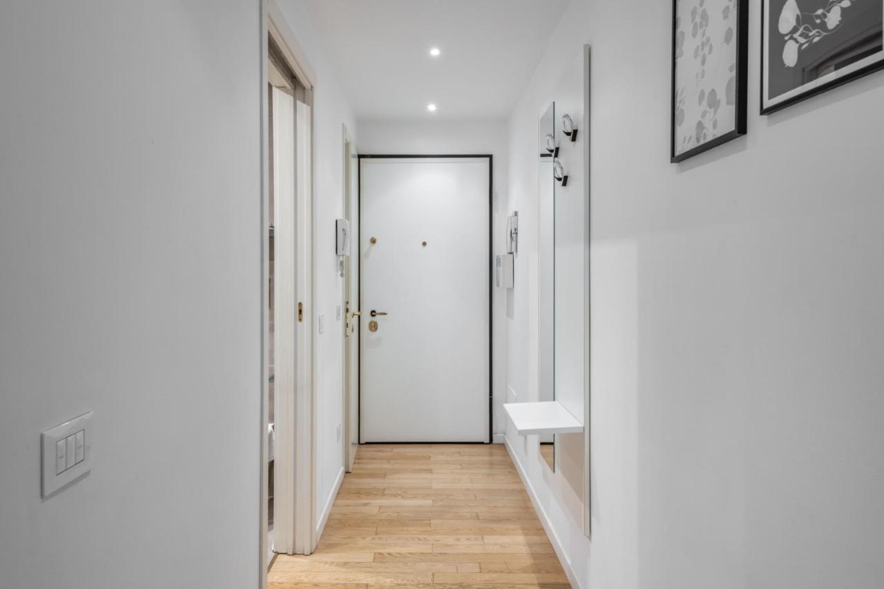Easylife - Sofisticato Monolocale Con Terrazzino Nel Cuore Di Porta Venezia Μιλάνο Εξωτερικό φωτογραφία
