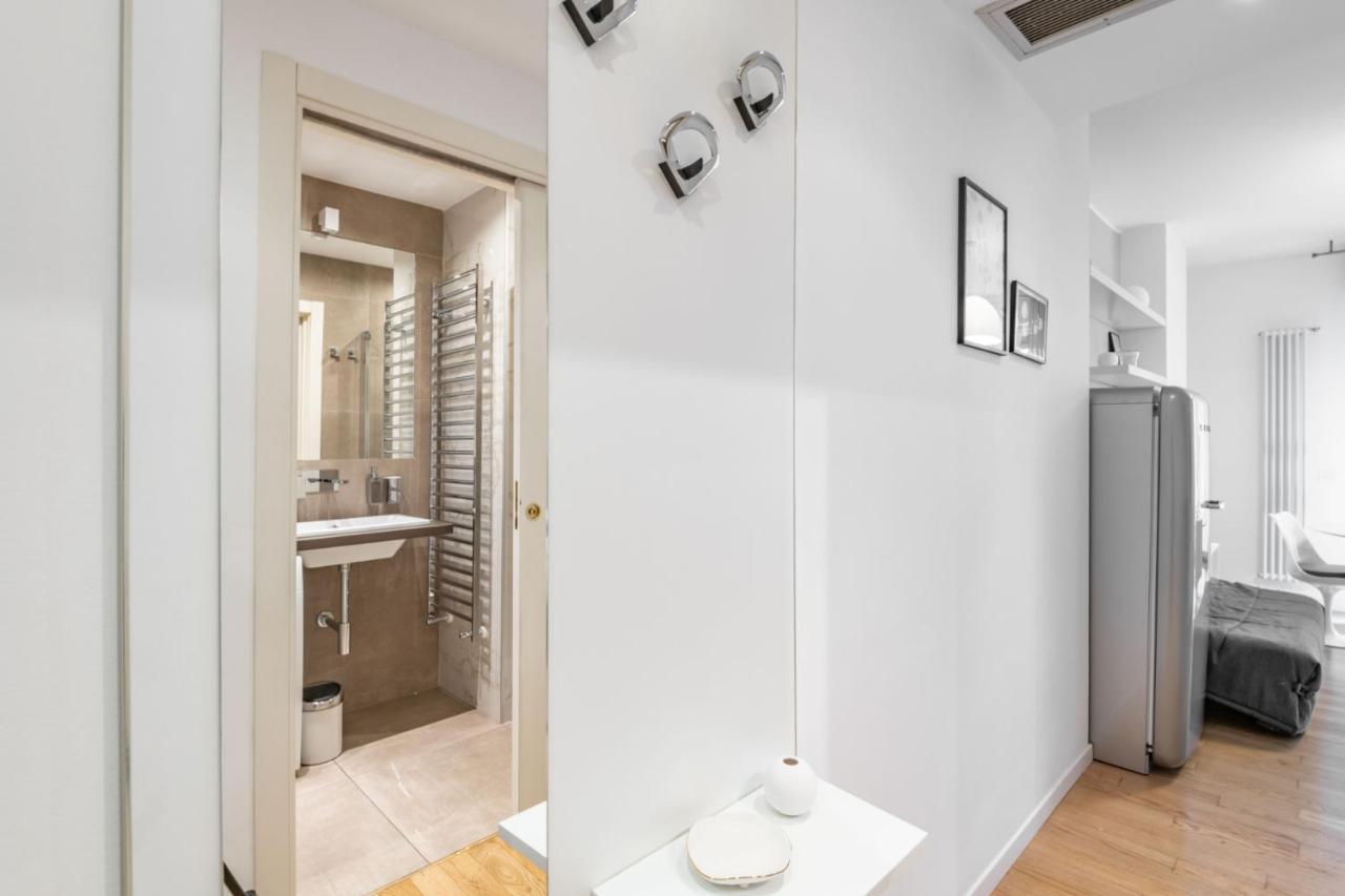 Easylife - Sofisticato Monolocale Con Terrazzino Nel Cuore Di Porta Venezia Μιλάνο Εξωτερικό φωτογραφία